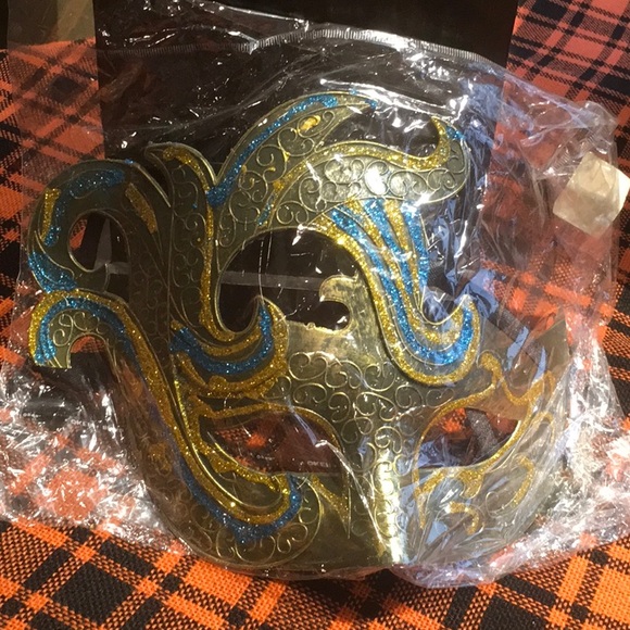 Masquerade Eye Cover Mask - Picture 6 of 6